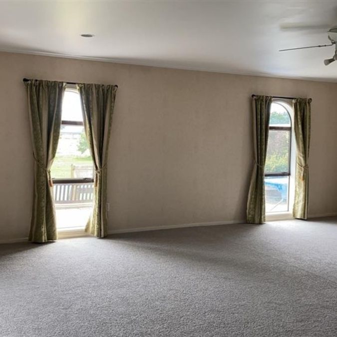 Quiet rural life close enough for urban convenience - Photo 1