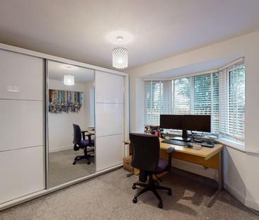 5 bedroom detached house to rent - Photo 4