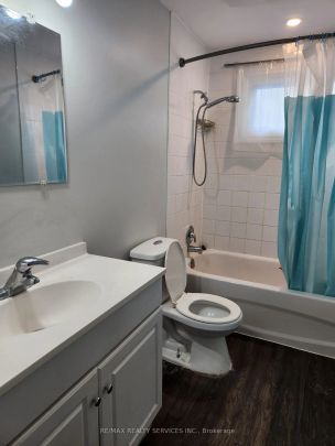 Detached Home For Lease | X8490114 - Photo 1