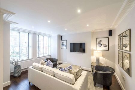 A simply stunning three bedroom apartment in this well run and sought after mansion block. - Photo 3