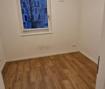 Suche ab sofort Nachmieter für 2-Zi-Wohnung, barrierefrei, WBS - Photo 1
