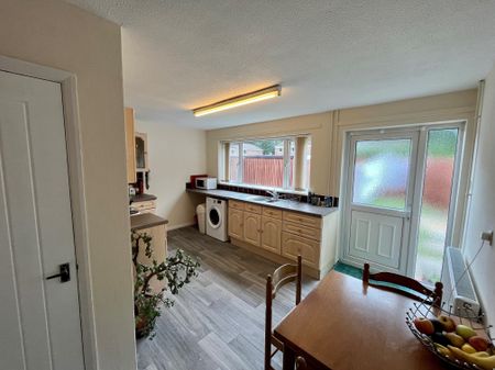 Woodlands Way, Bury St. Edmunds, Mildenhall - Photo 5