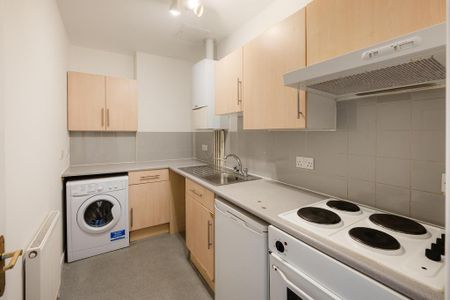 1 bedroom flat to rent - Photo 5