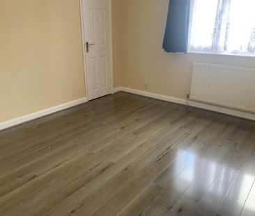2 bedroom house to rent - Photo 2
