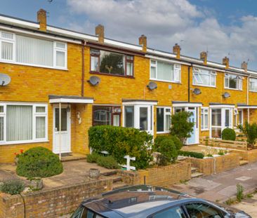 Dirdene Close, Epsom - Photo 5