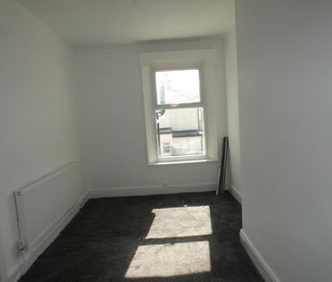 Ribble Road Flat 2 - Photo 2