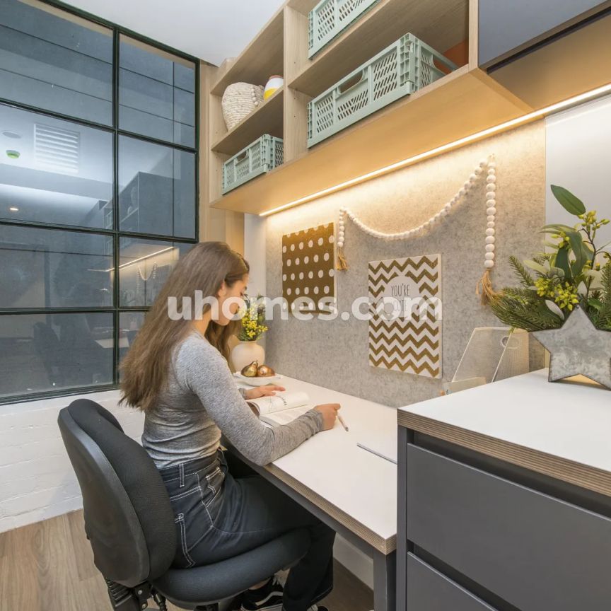 Studio Double - Photo 1