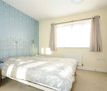 Skylark Way, Shinfield, Reading, Berkshire, RG2 - Photo 2