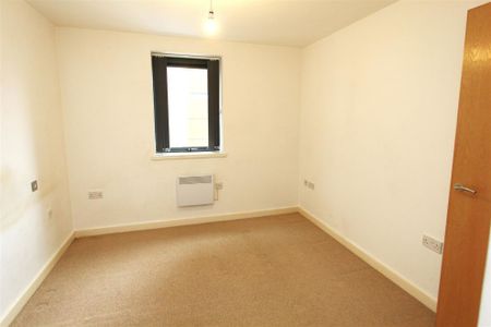 Waterloo Apartments, Leeds City Centre, LS10 1JA - Photo 3