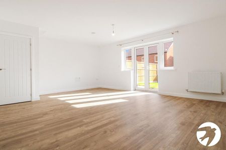 4 bedroom detached house to rent - Photo 3