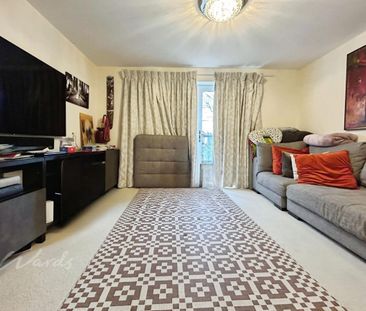 4 bedroom terraced house to rent - Photo 1