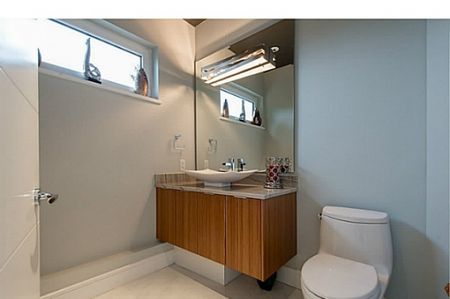 Duplex in West Vancouver, BC - Photo 4