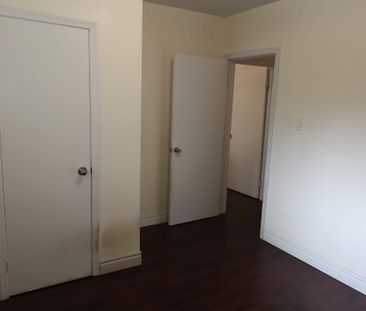 For Lease - 58 Emmeline Crescent Unit# Main, Toronto, Ontario - Photo 4