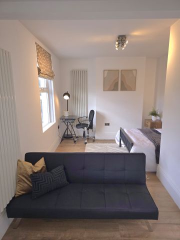 The Crescent - Photo 5