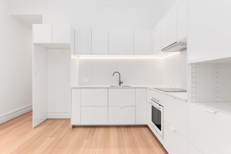 Beautifully Renovated Home in the Heart of Armadale - Photo 4