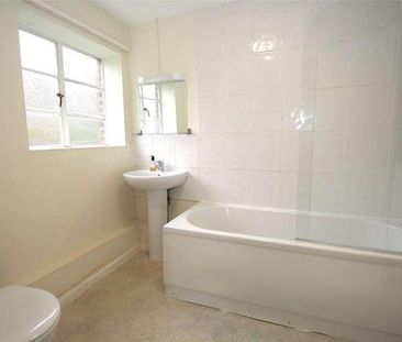 Upper Froyle, Alton, Hampshire, GU34 - Photo 1