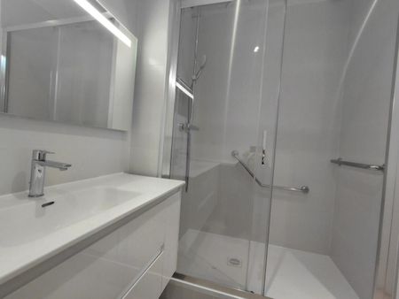 location Appartement T3 DE 73.7m² À PARIS - Photo 5