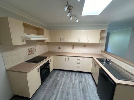 Family Home! - Photo 4