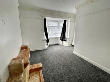 3 bedroom semi-detached house to rent - Photo 2