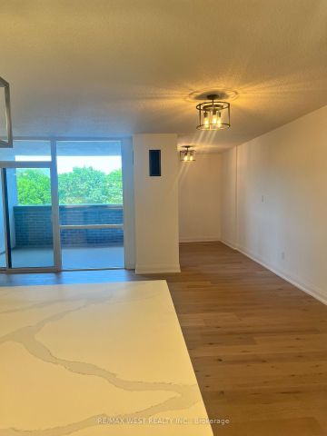 For Lease - 1535 Lakeshore Road Unit# 304, Mississauga, Ontario - Photo 3