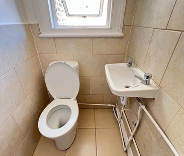 Room in a Shared House, Spacious Double Room In Queen's Park, W9 - Photo 2