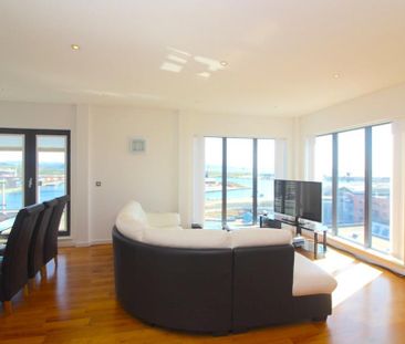 2 bedroom penthouse to rent - Photo 1