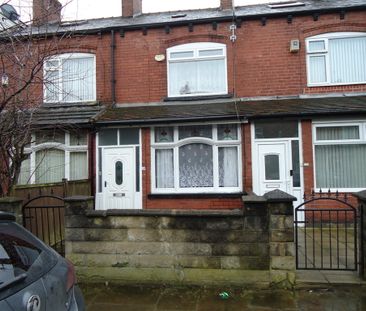 Cross Flatts Place, Beeston, LS11 7JN - Photo 1