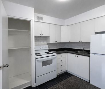 For Lease - 42 Thorncliffe Park Drive Unit# 506, Toronto, Ontario - Photo 2