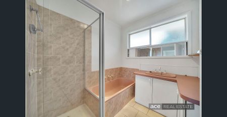 Comfortable Family Home in a Prime Thomastown Location! - Photo 5