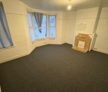 4 bedroom terraced house to rent - Photo 1