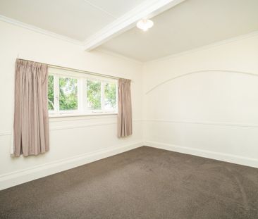 Spacious 6-Bedroom Apartment for Rent in West End, Palmerston North - Photo 4