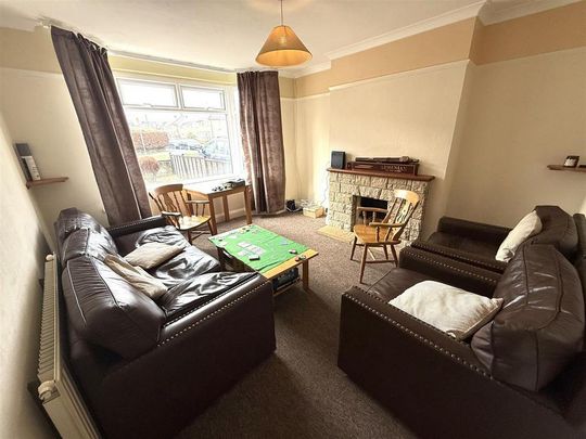 4 bedroom terraced house to rent - Photo 1