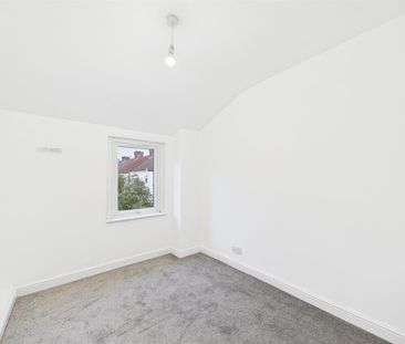 Eldon Road, Birkenhead, 3 bedroom, House - Mid Terrace - Photo 2