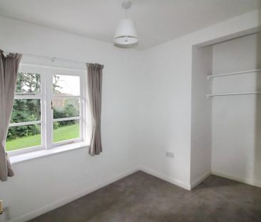 2 bedroom mews to rent - Photo 1