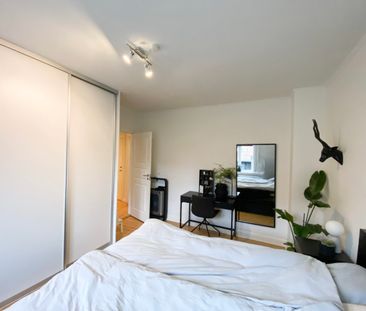 Skøn og rummelig 2-værelses lejlighed med dele-have - Photo 1