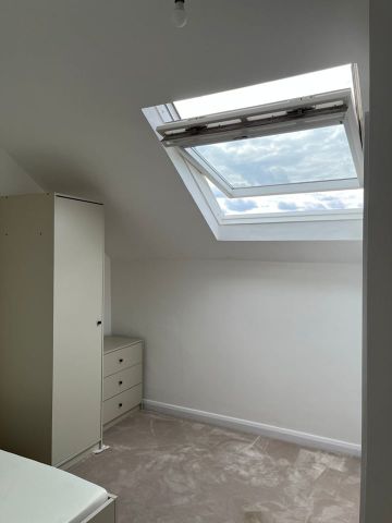 Room in a Shared House, Sandringham Road, IG11 - Photo 2