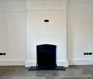 Monyash Road, Bakewell - Photo 2