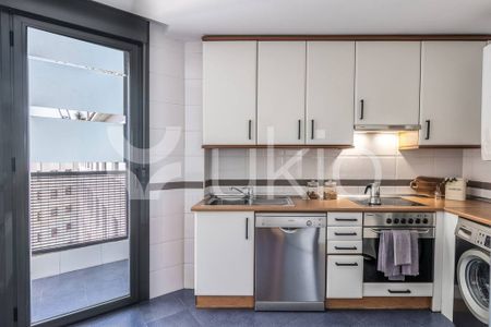 2 room luxury Apartment for rent in Madrid, Spain - Photo 5