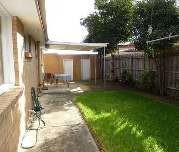 QUIET COURT LOCATION - Photo 1