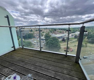 1 bed Flat for rent - Photo 3