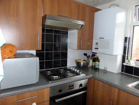 Studio to rent - Photo 3