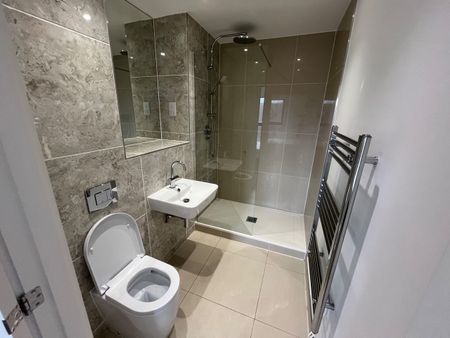 2 Bed Flat, Cityview Point, E14 - Photo 2