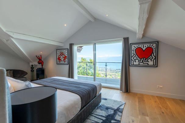 Property with character - Photo 1