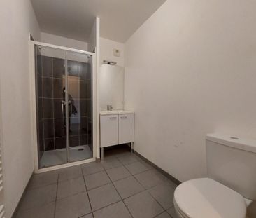 Location Appartement 2 pièces 42m² MAROMME 76150 - Photo 3