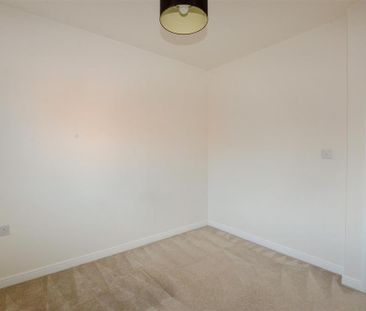 3 bedroom end of terrace house to rent - Photo 5