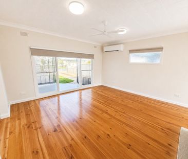 3 BEDROOM HOME IN PRIME LOCATON - Photo 1