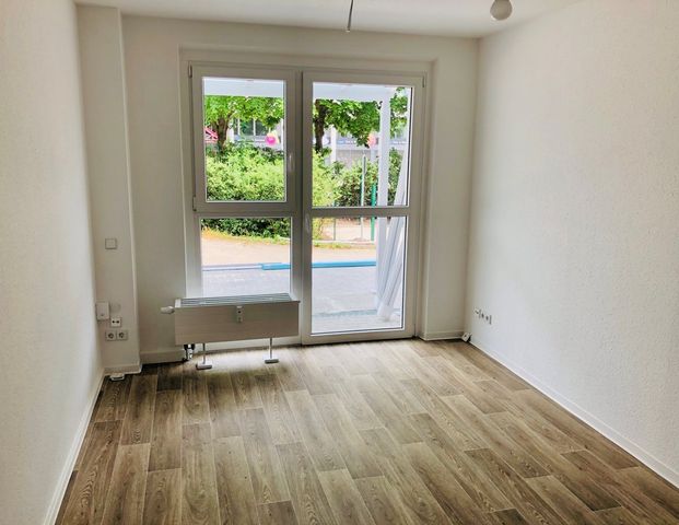 Großzügige Erdgeschosswohnung mit Balkon - Photo 1