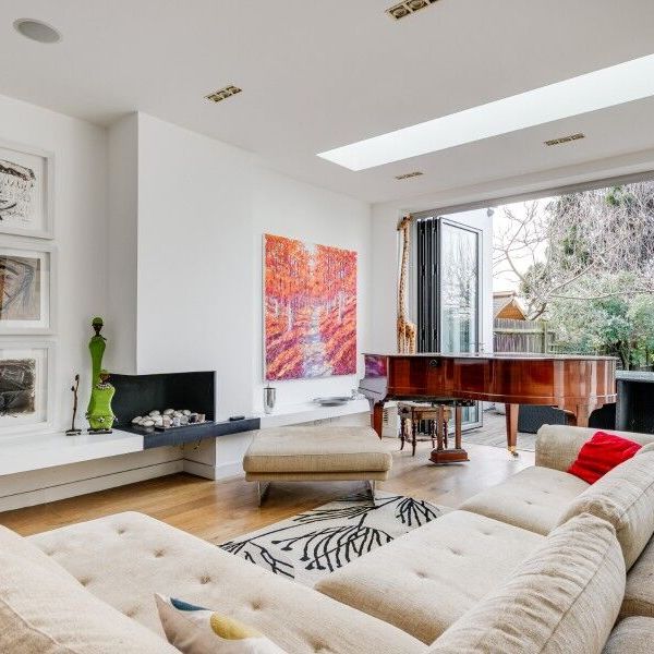 6 Bedroom House To Let - Photo 1