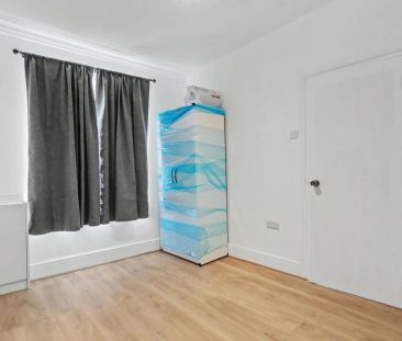 St Michaels Road, STOKE-ON-TRENT - Photo 2