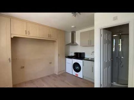 Studio Flat, Kings Road, HA2 - Photo 2